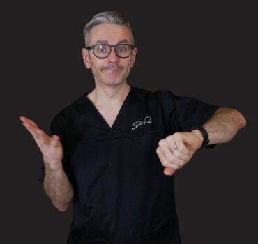How many seconds should you aspirate for when injecting fillers?