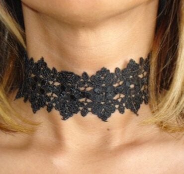 Removing necklace lines around the neck with dermal filler